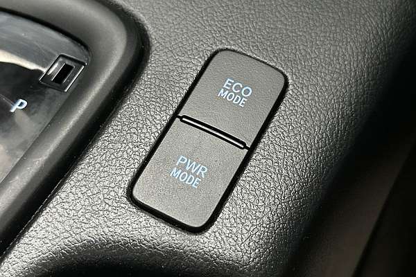 2019 Toyota Hilux SR GUN126R 4X4