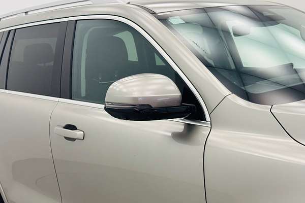 2024 GWM Tank 500 Lux Hybrid P03