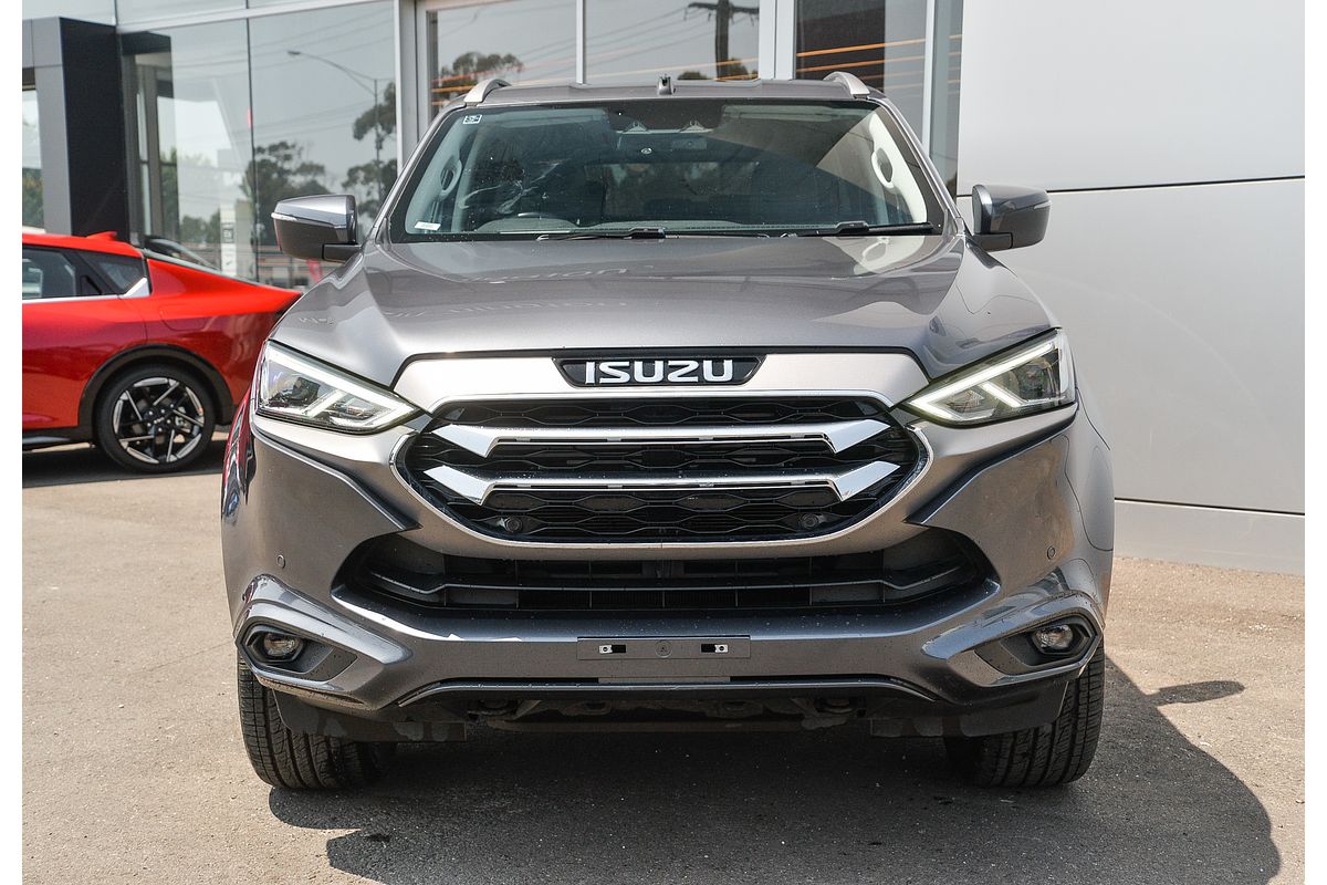 2022 Isuzu MU-X LS-T