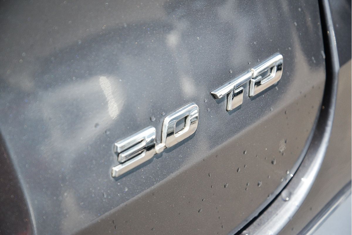 2022 Isuzu MU-X LS-T