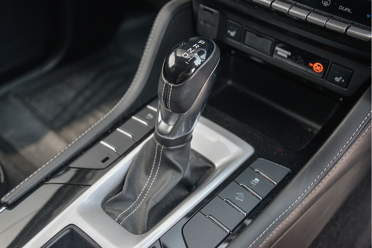 2022 Isuzu MU-X LS-T
