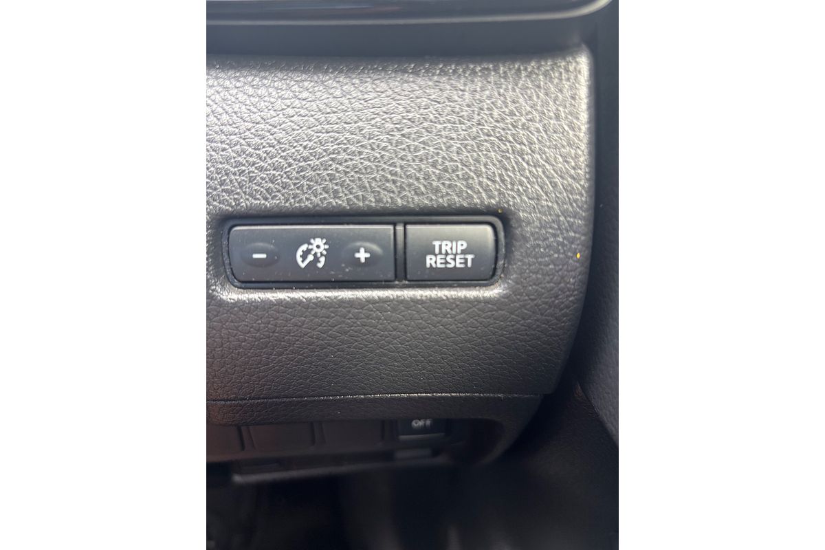 2017 Nissan X-TRAIL ST-L T32