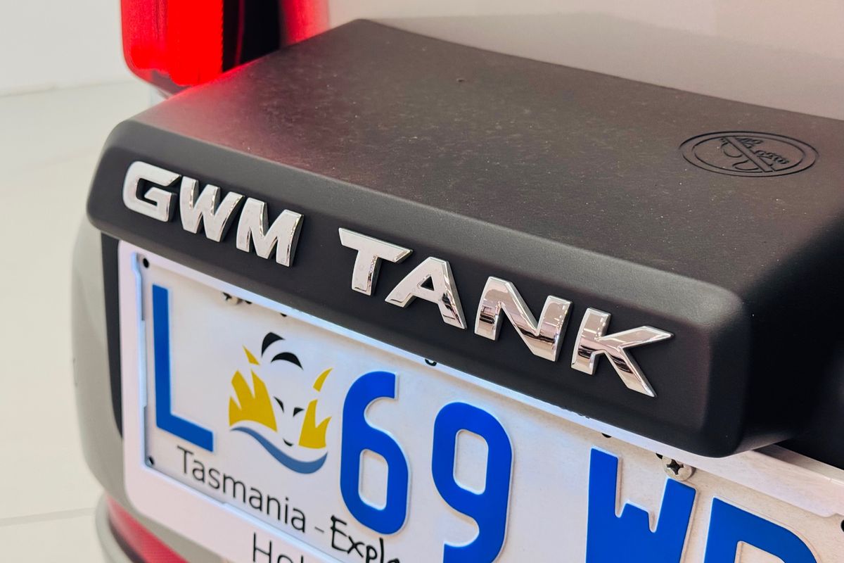 2024 GWM Tank 500 Lux Hybrid P03