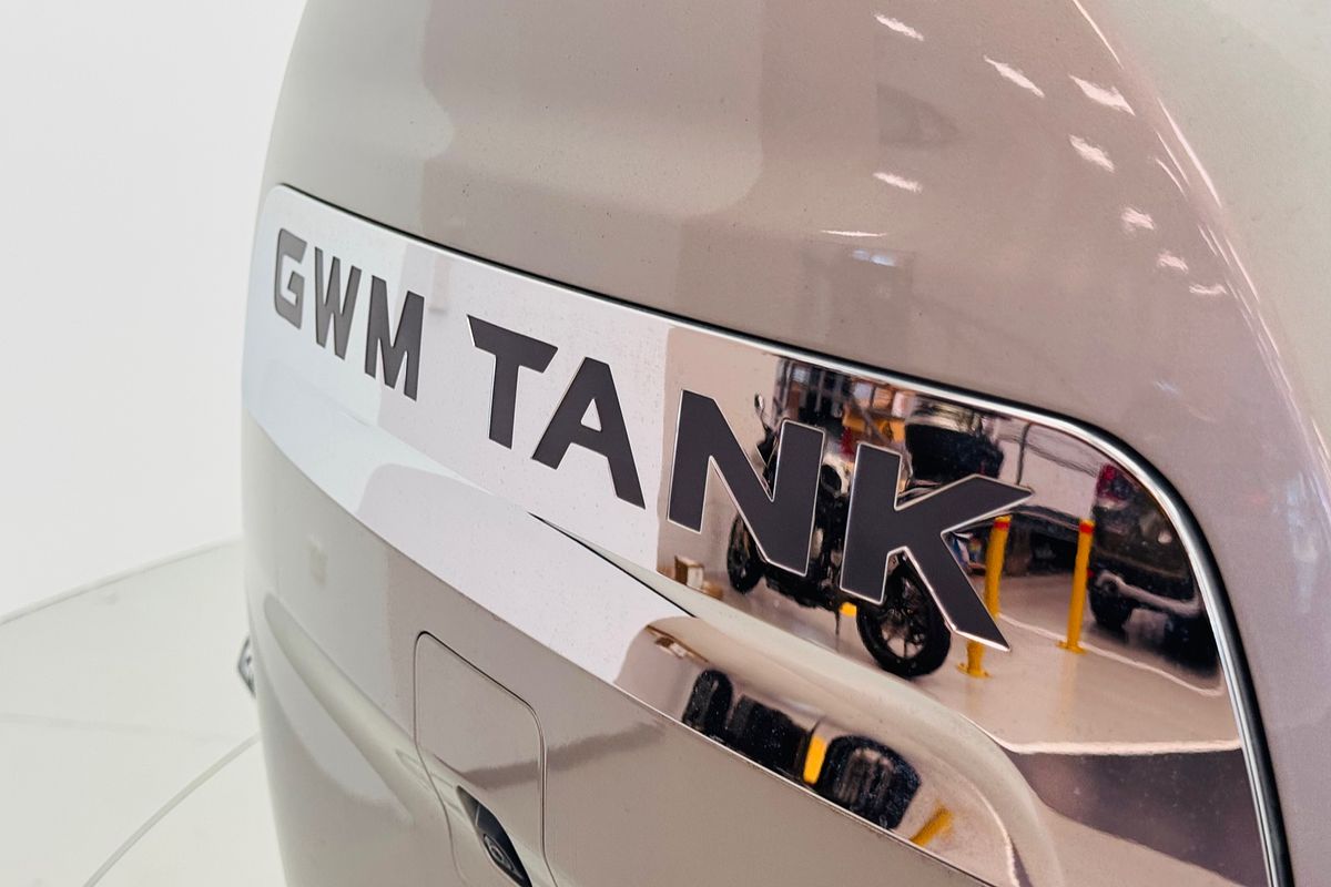 2024 GWM Tank 500 Lux Hybrid P03