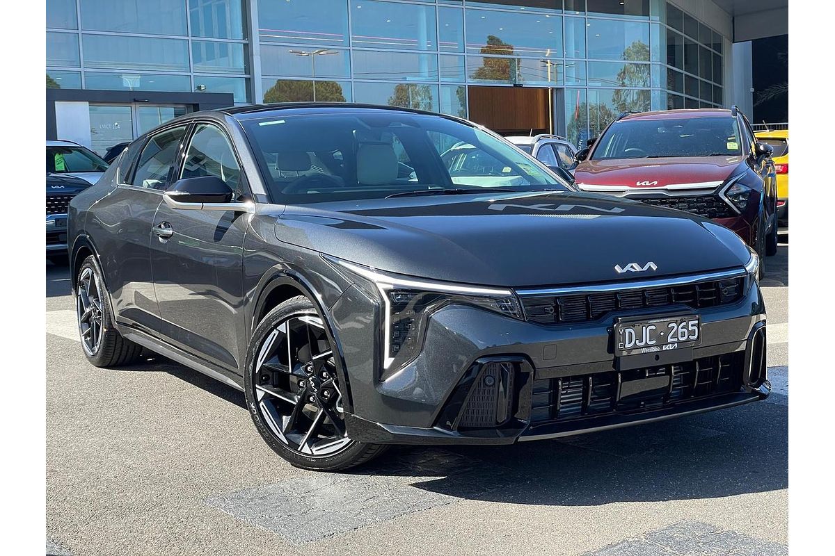 2025 Kia K4 GT-Line CL4m