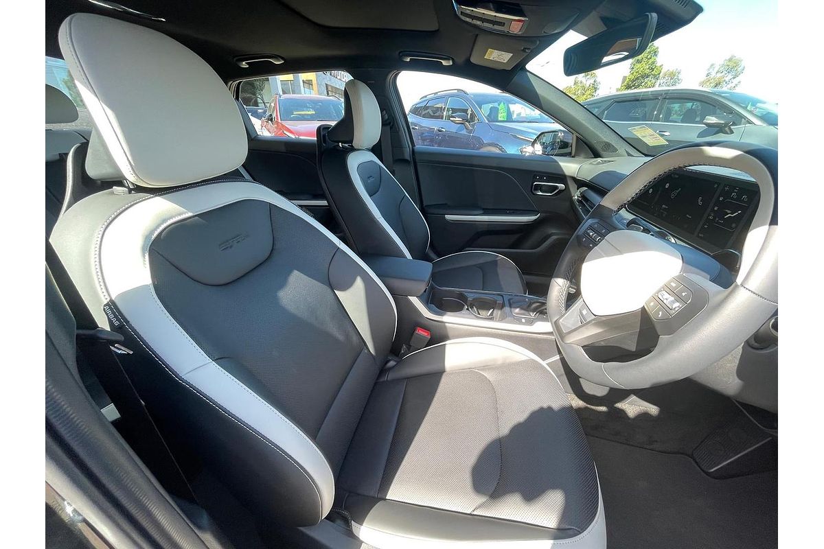 2025 Kia K4 GT-Line CL4m