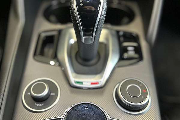 2021 Alfa Romeo Giulia Sport Series 2