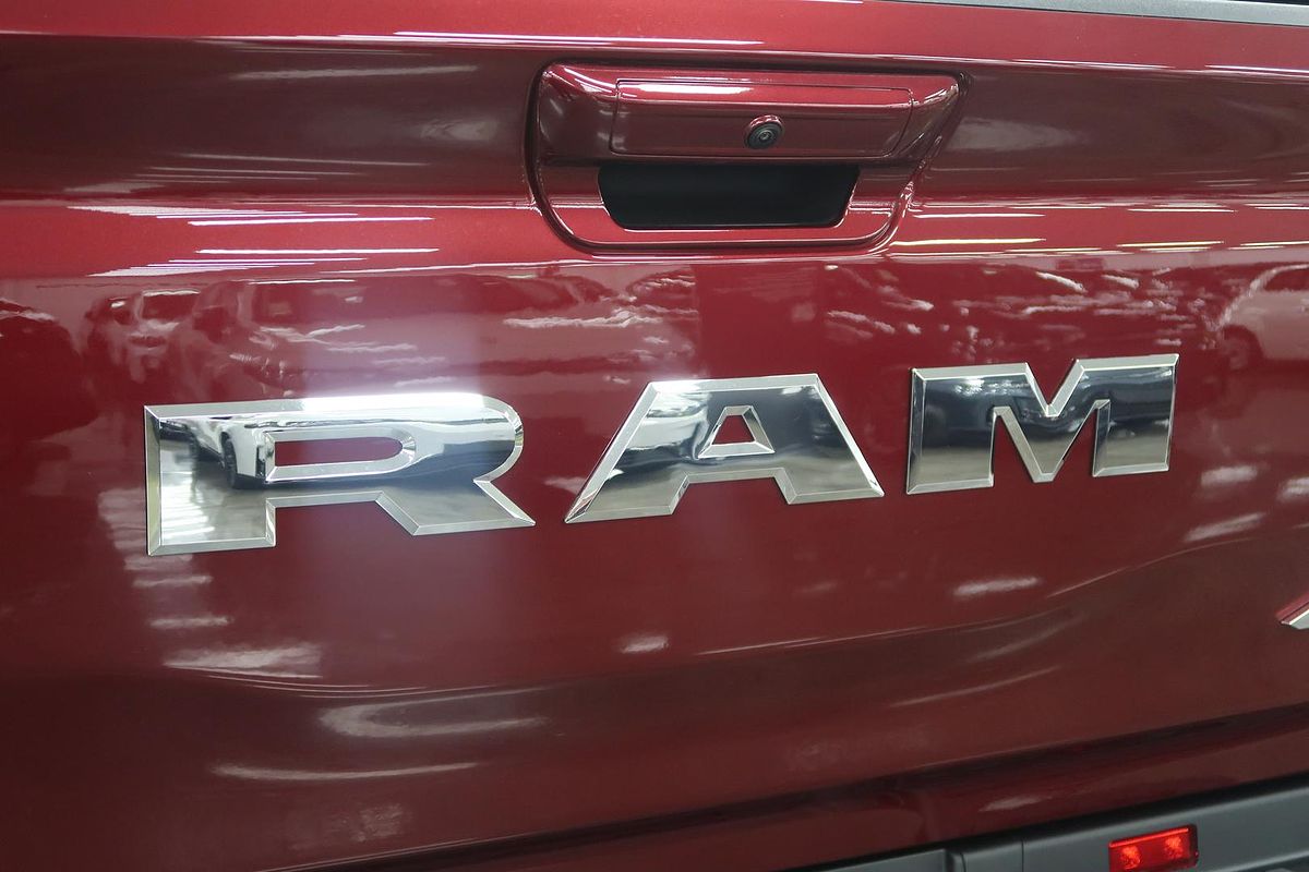 2024 RAM 1500 Laramie Sport RamBox DT 4X4 SWB