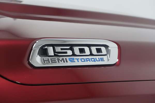 2024 RAM 1500 Laramie Sport RamBox DT 4X4 SWB
