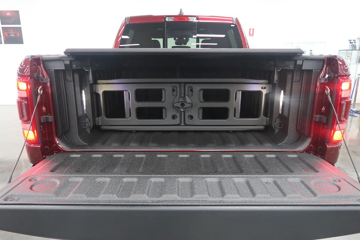 2024 RAM 1500 Laramie Sport RamBox DT 4X4 SWB
