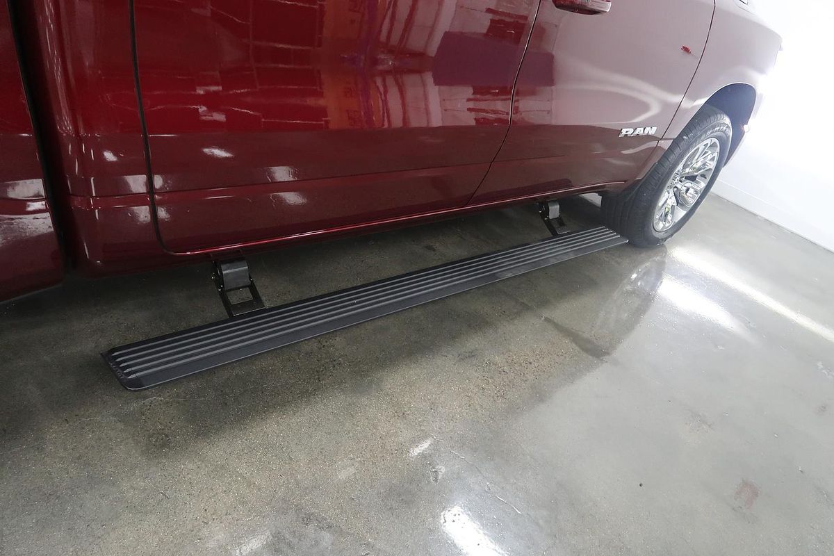 2024 RAM 1500 Laramie Sport RamBox DT 4X4 SWB