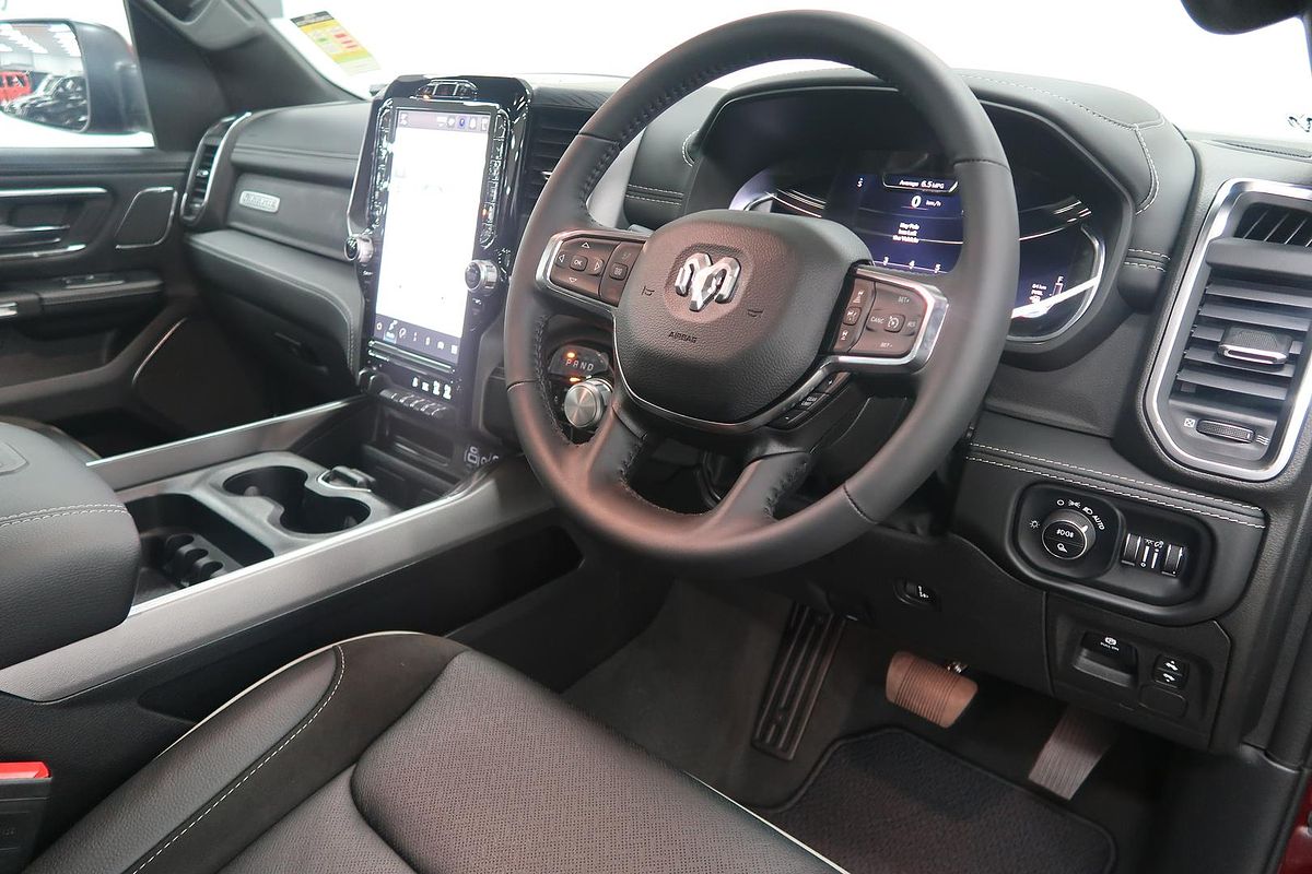 2024 RAM 1500 Laramie Sport RamBox DT 4X4 SWB