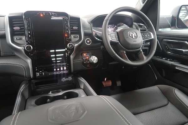 2024 RAM 1500 Laramie Sport RamBox DT 4X4 SWB