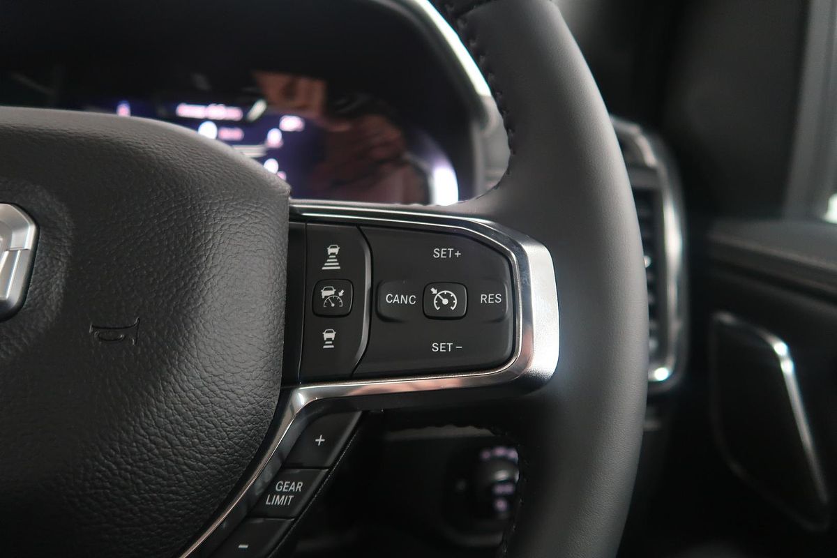 2024 RAM 1500 Laramie Sport RamBox DT 4X4 SWB