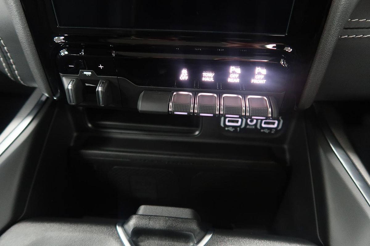 2024 RAM 1500 Laramie Sport RamBox DT 4X4 SWB