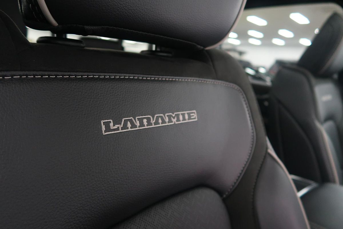 2024 RAM 1500 Laramie Sport RamBox DT 4X4 SWB