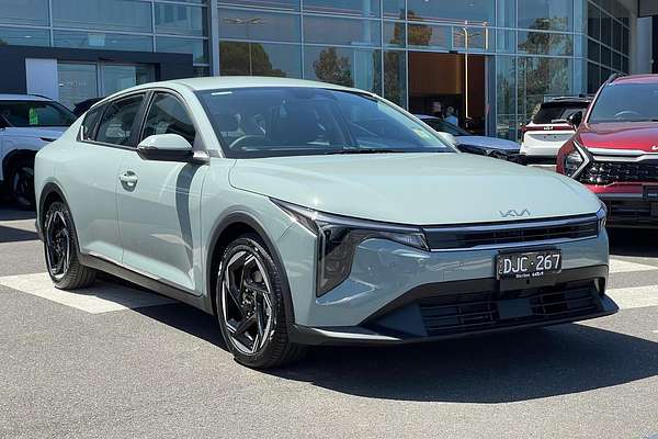2025 Kia K4 Sport CL4m