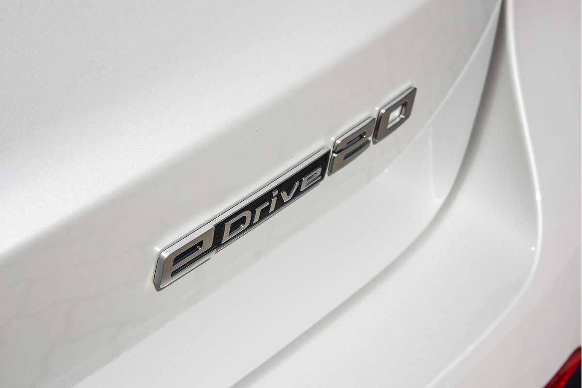 2024 BMW iX1 eDrive20 xLine U11