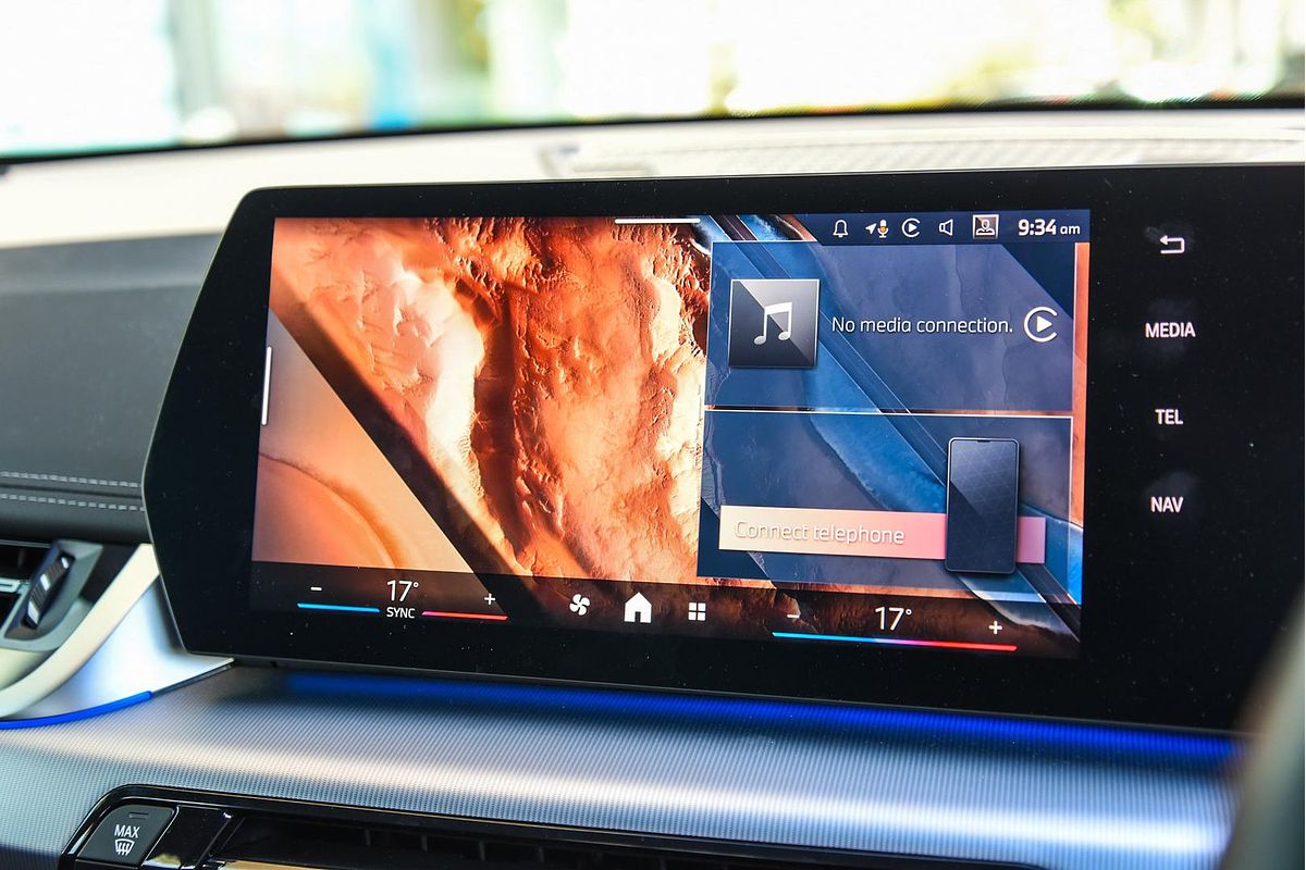 2024 BMW iX1 eDrive20 xLine U11