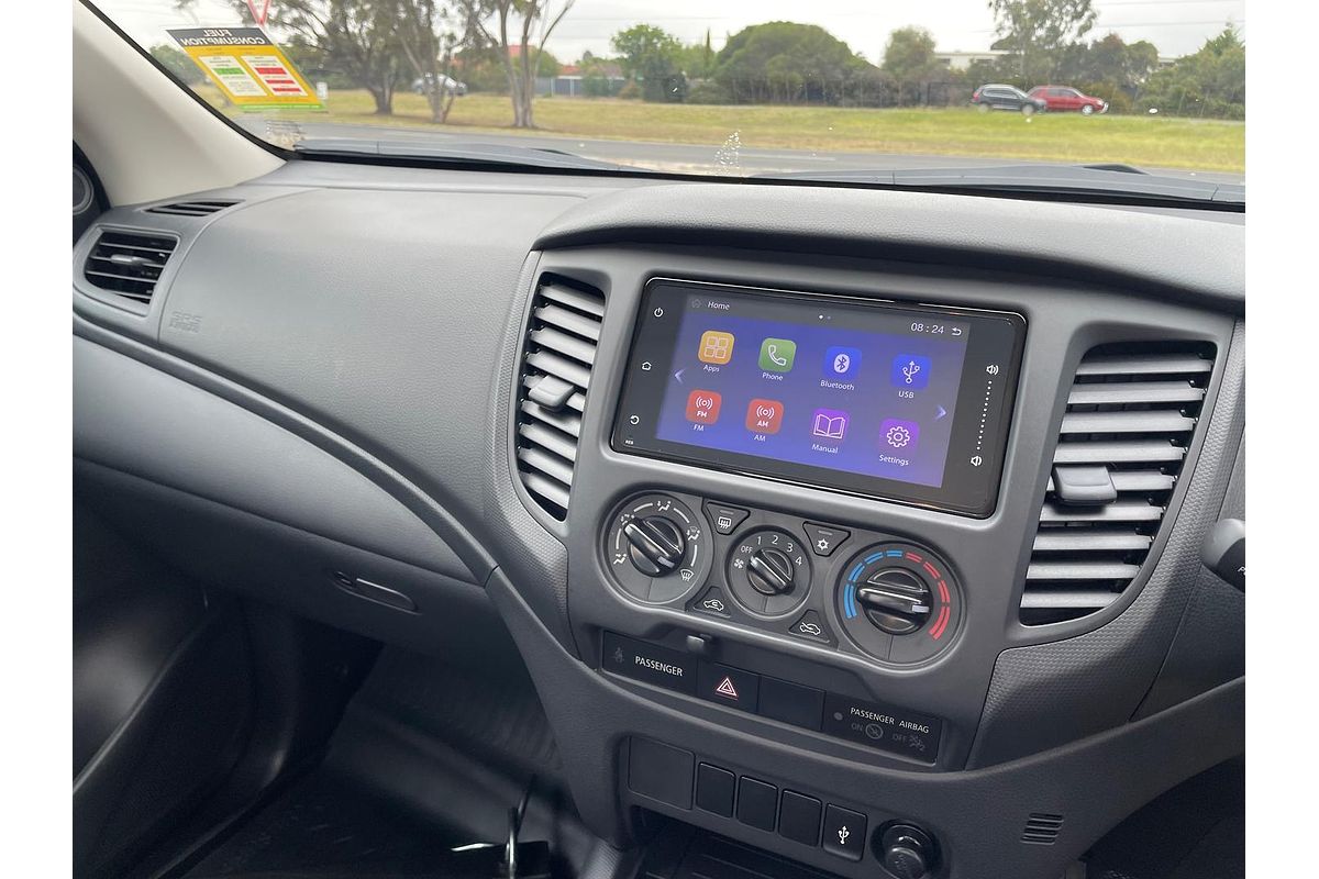 2023 Mitsubishi Triton GLX MR 4X4