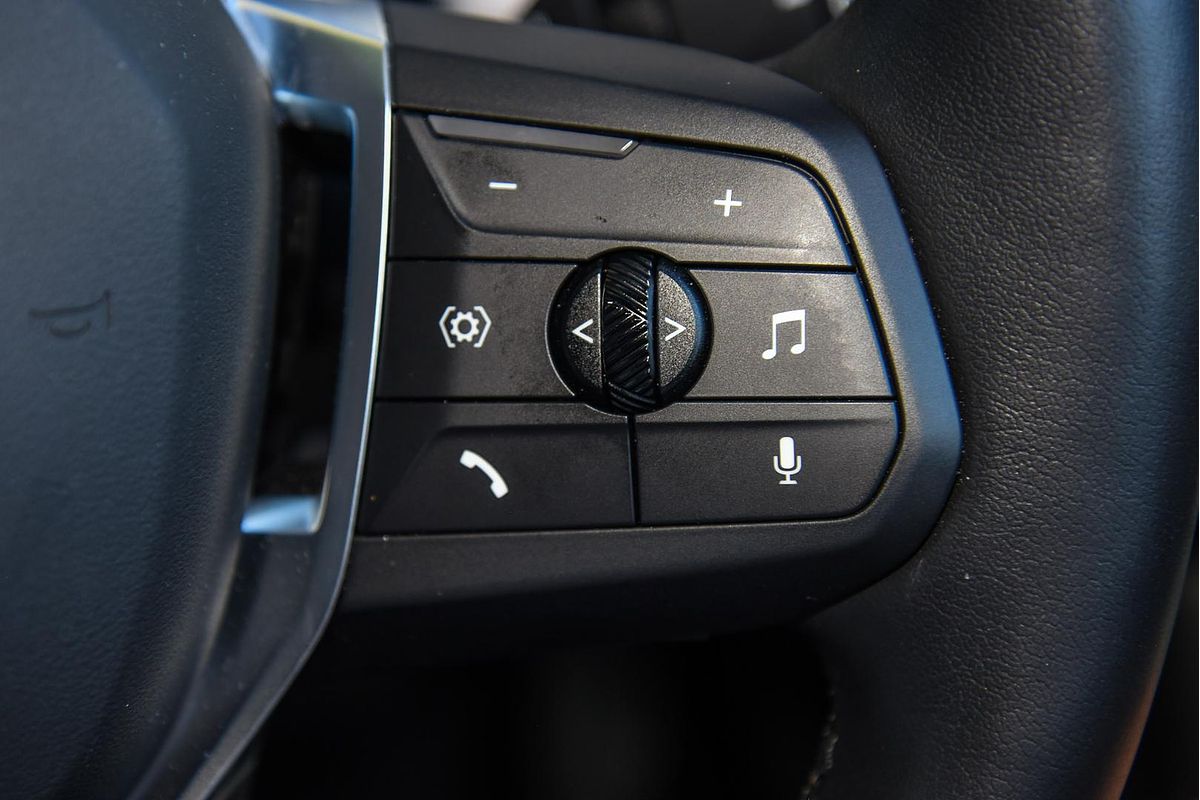 2024 BMW iX1 eDrive20 xLine U11
