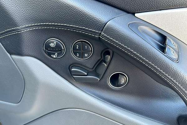 2003 Mercedes-Benz SL-Class SL55 AMG R230