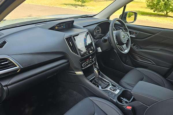 2024 Subaru Forester Hybrid S S5