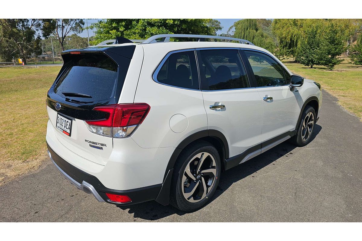 2024 Subaru Forester Hybrid S S5