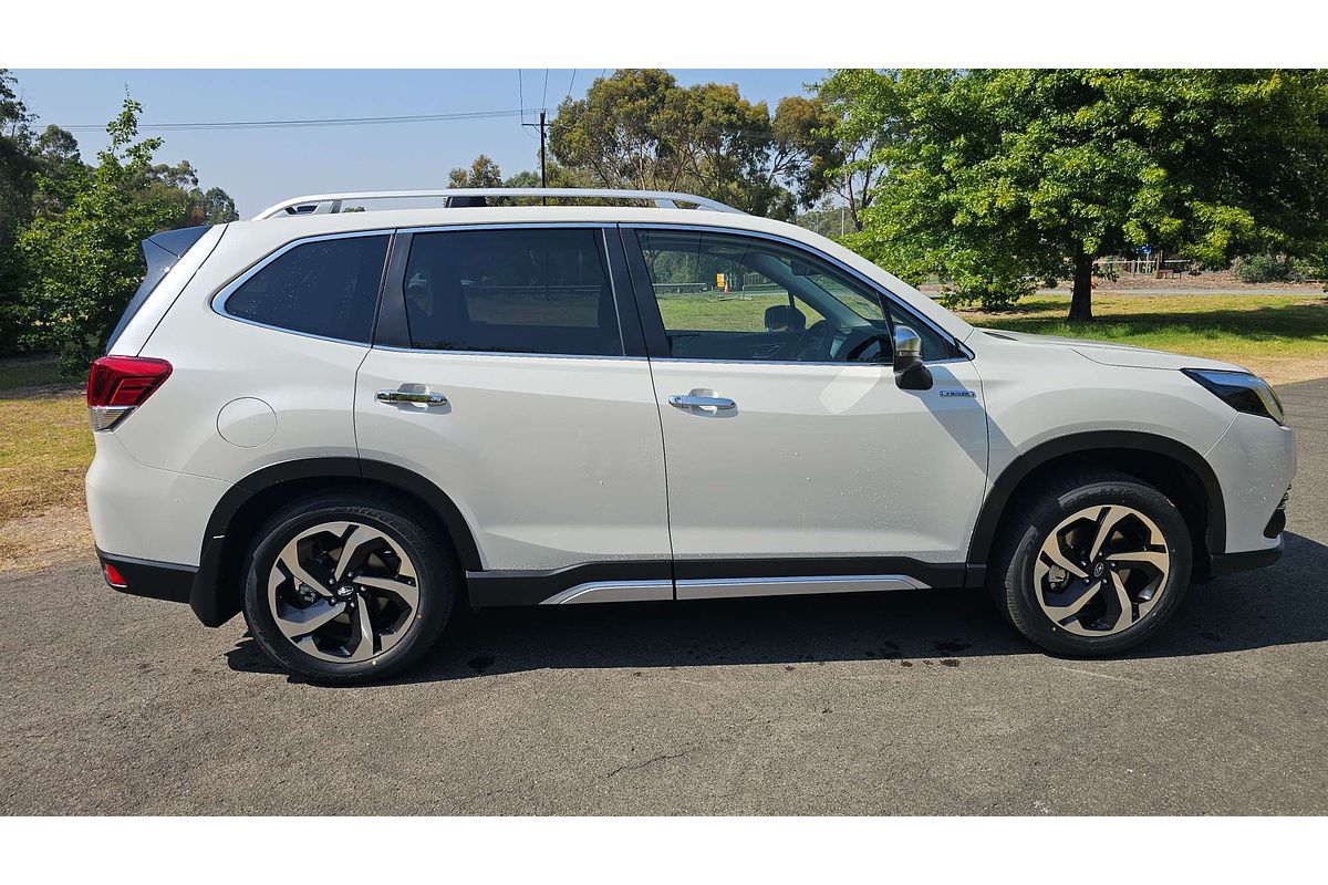 2024 Subaru Forester Hybrid S S5