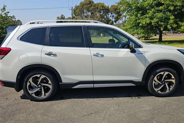 2024 Subaru Forester Hybrid S S5