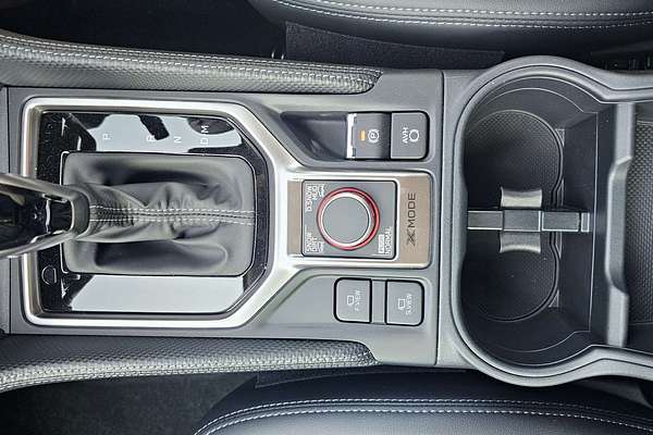 2024 Subaru Forester Hybrid S S5