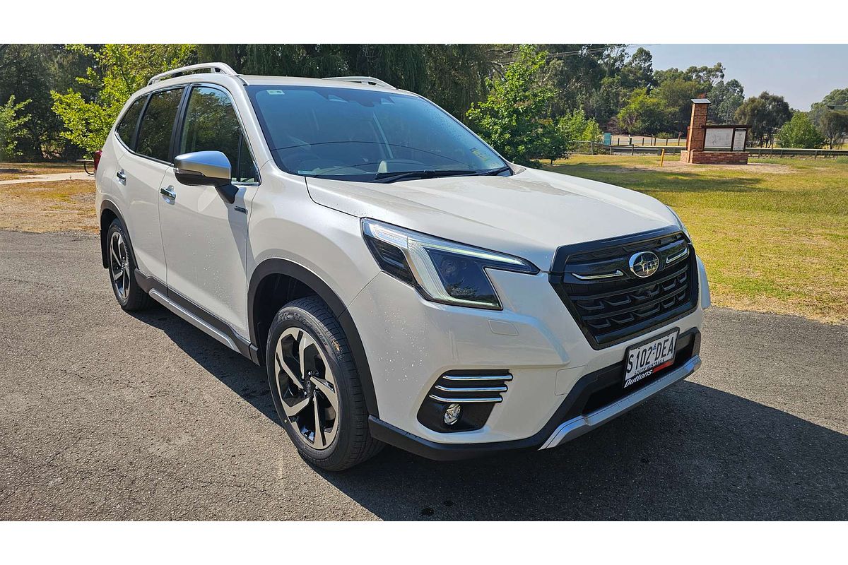 2024 Subaru Forester Hybrid S S5
