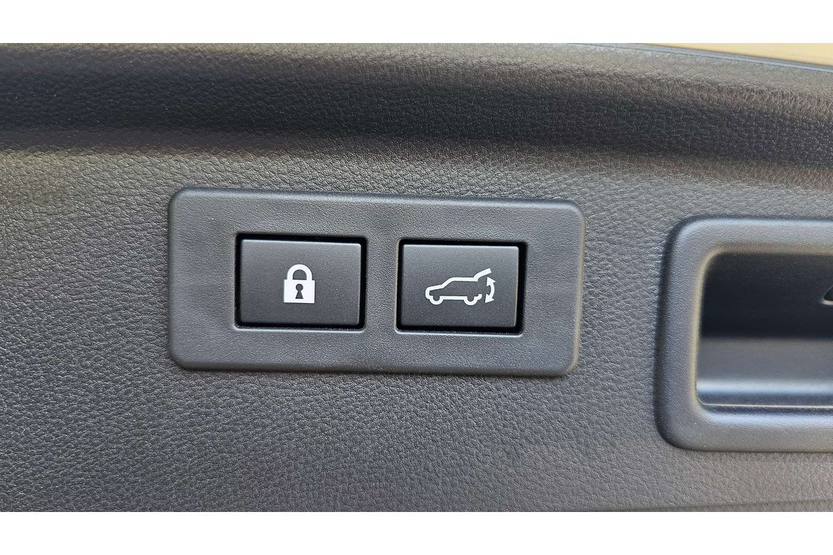 2024 Subaru Forester Hybrid S S5
