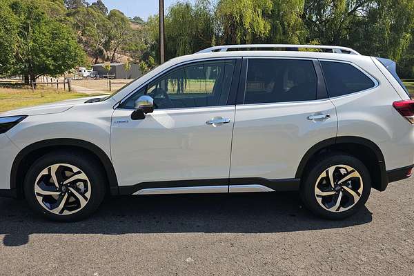 2024 Subaru Forester Hybrid S S5
