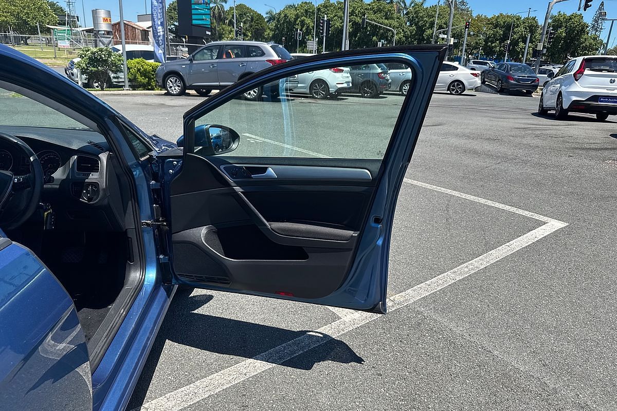 2015 Volkswagen Golf 92TSI 7