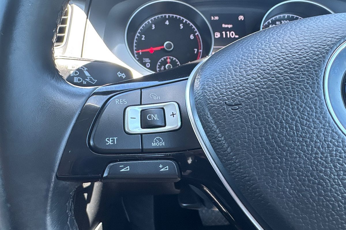 2015 Volkswagen Golf 92TSI 7
