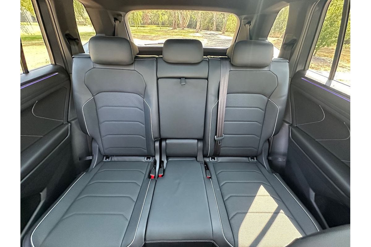 2024 Volkswagen Tiguan Wolfsburg Edition Allspace 5N