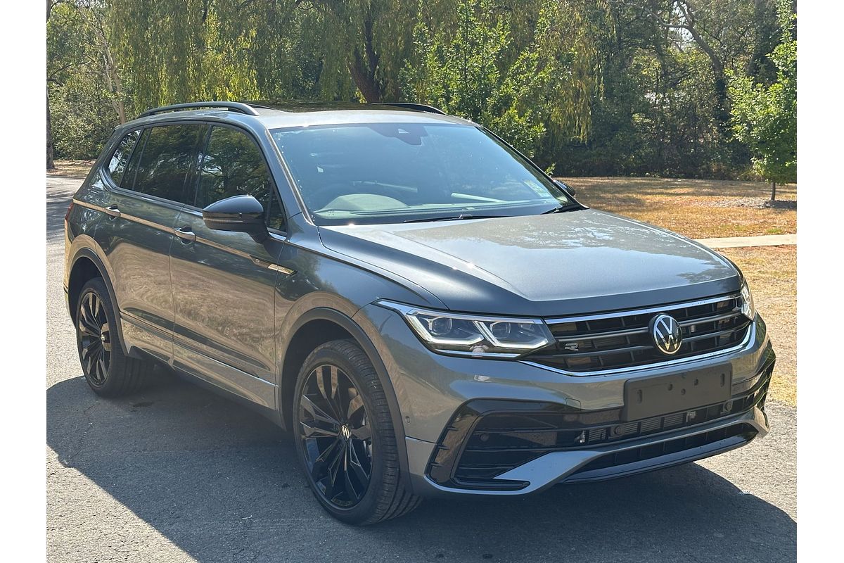 2024 Volkswagen Tiguan Wolfsburg Edition Allspace 5N
