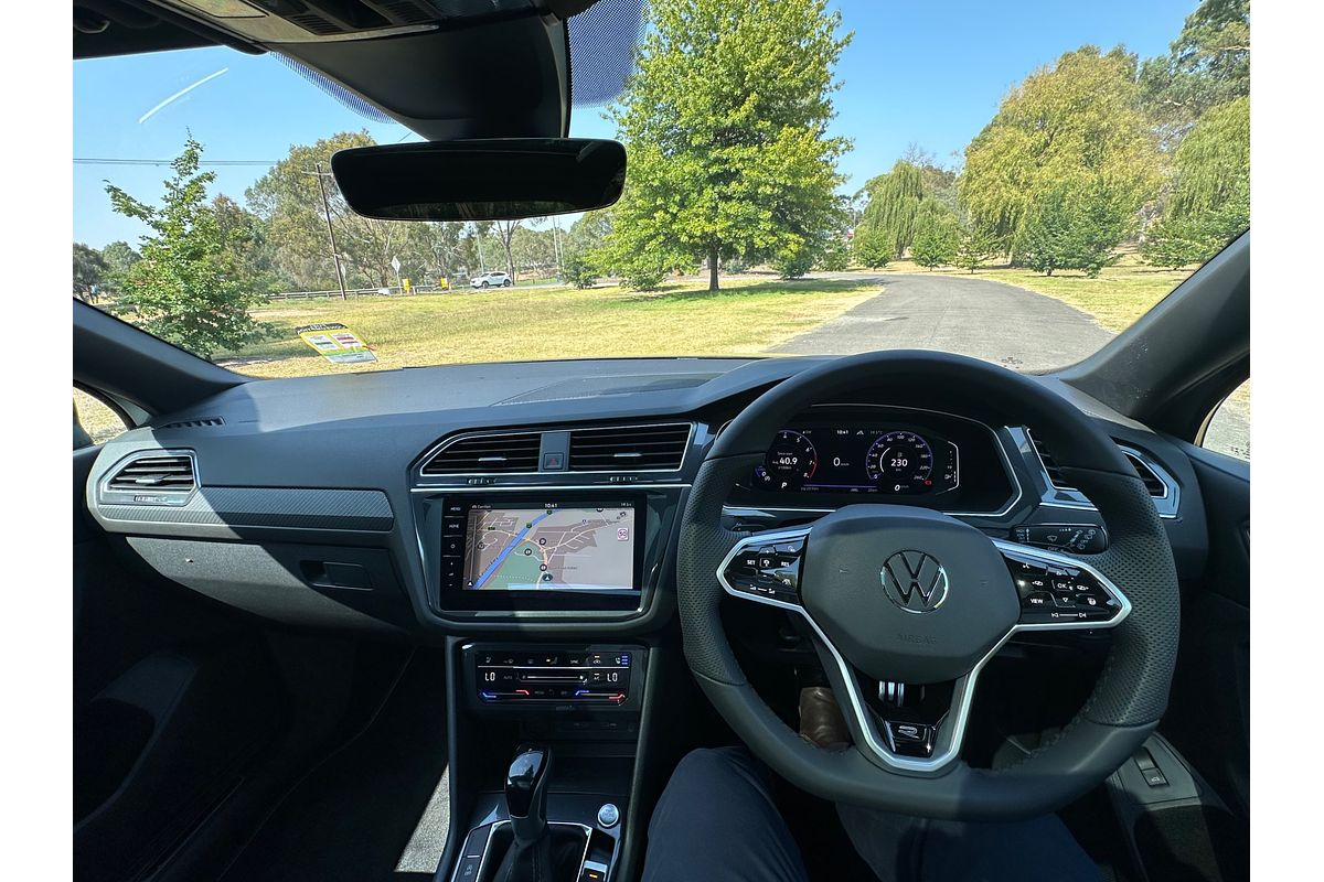 2024 Volkswagen Tiguan Wolfsburg Edition Allspace 5N