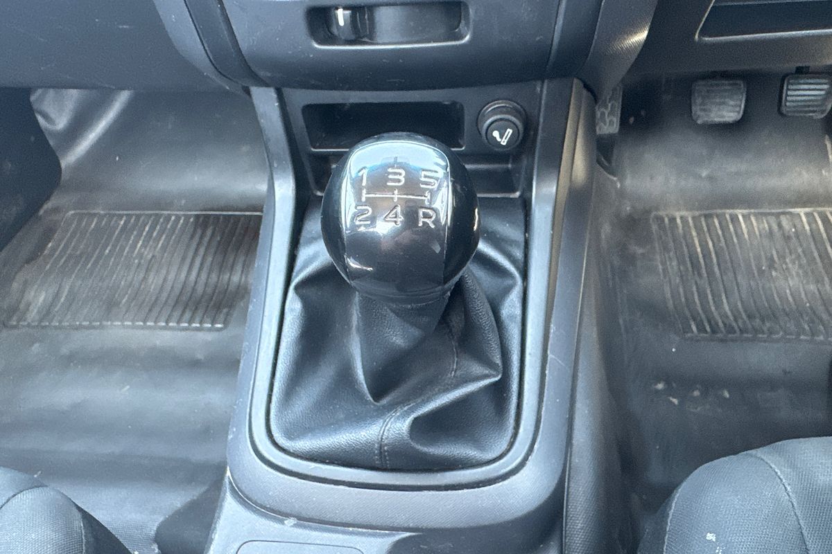 2014 Isuzu D-MAX SX Rear Wheel Drive