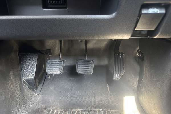 2014 Isuzu D-MAX SX Rear Wheel Drive