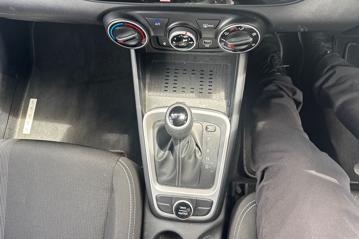 2023 Hyundai Venue QX.V5
