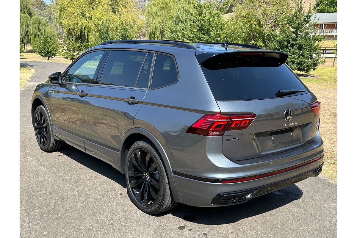 2024 Volkswagen Tiguan Wolfsburg Edition Allspace 5N