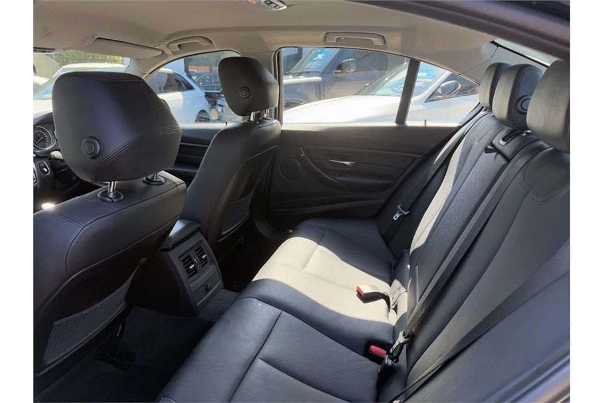 2013 BMW 3 Series 328i F30