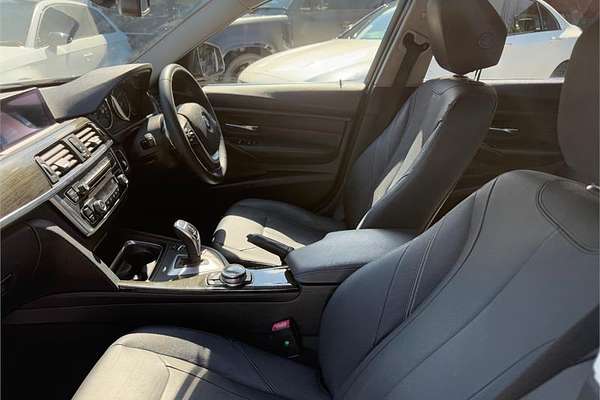 2013 BMW 3 Series 328i F30