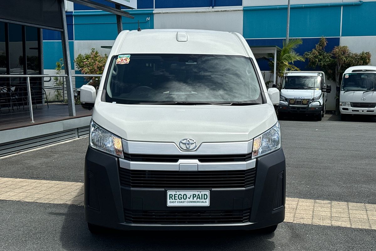 2022 Toyota Hiace Commuter GDH322R