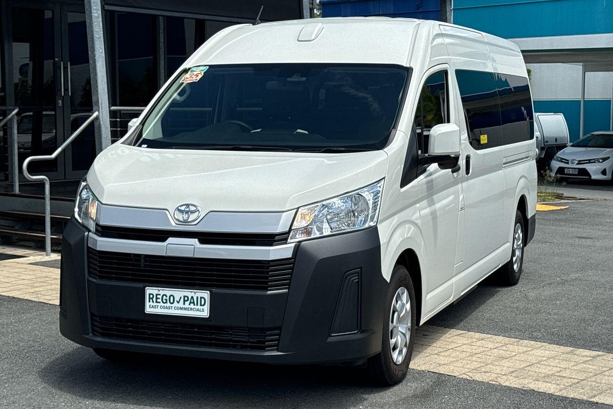2022 Toyota Hiace Commuter GDH322R