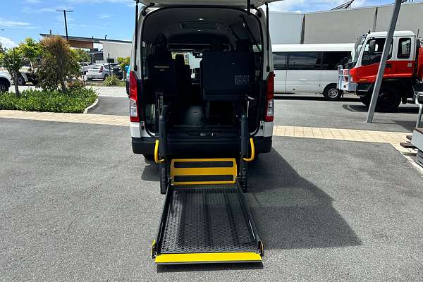 2022 Toyota Hiace Commuter GDH322R