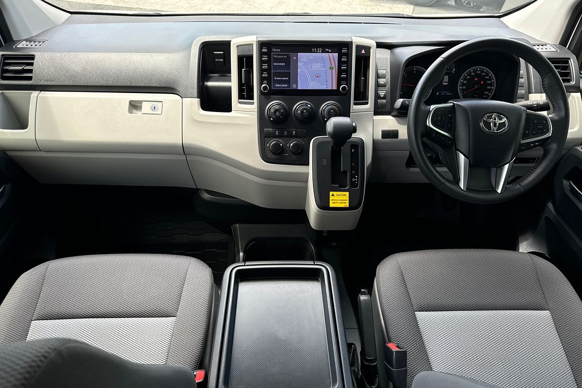 2022 Toyota Hiace Commuter GDH322R