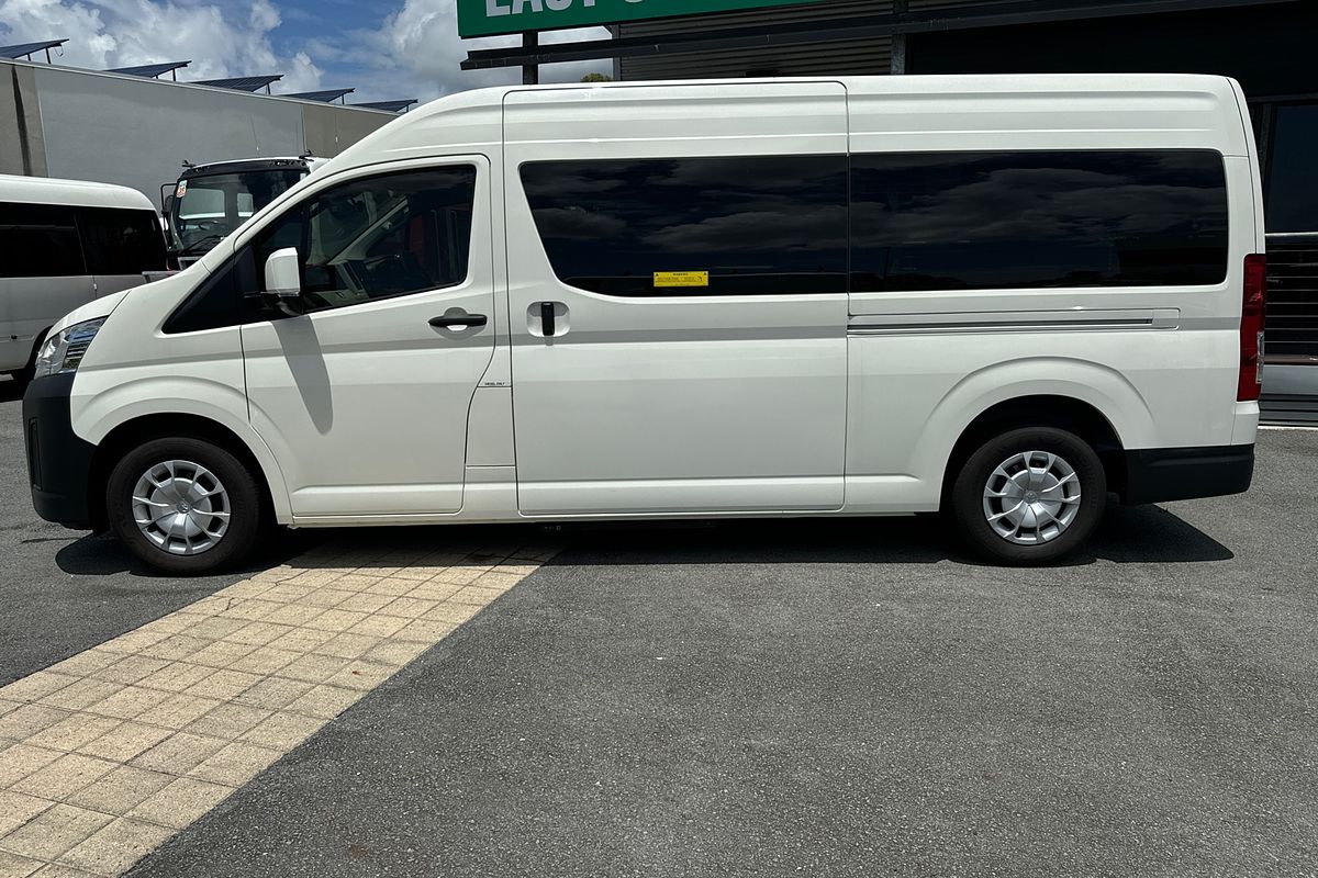 2022 Toyota Hiace Commuter GDH322R